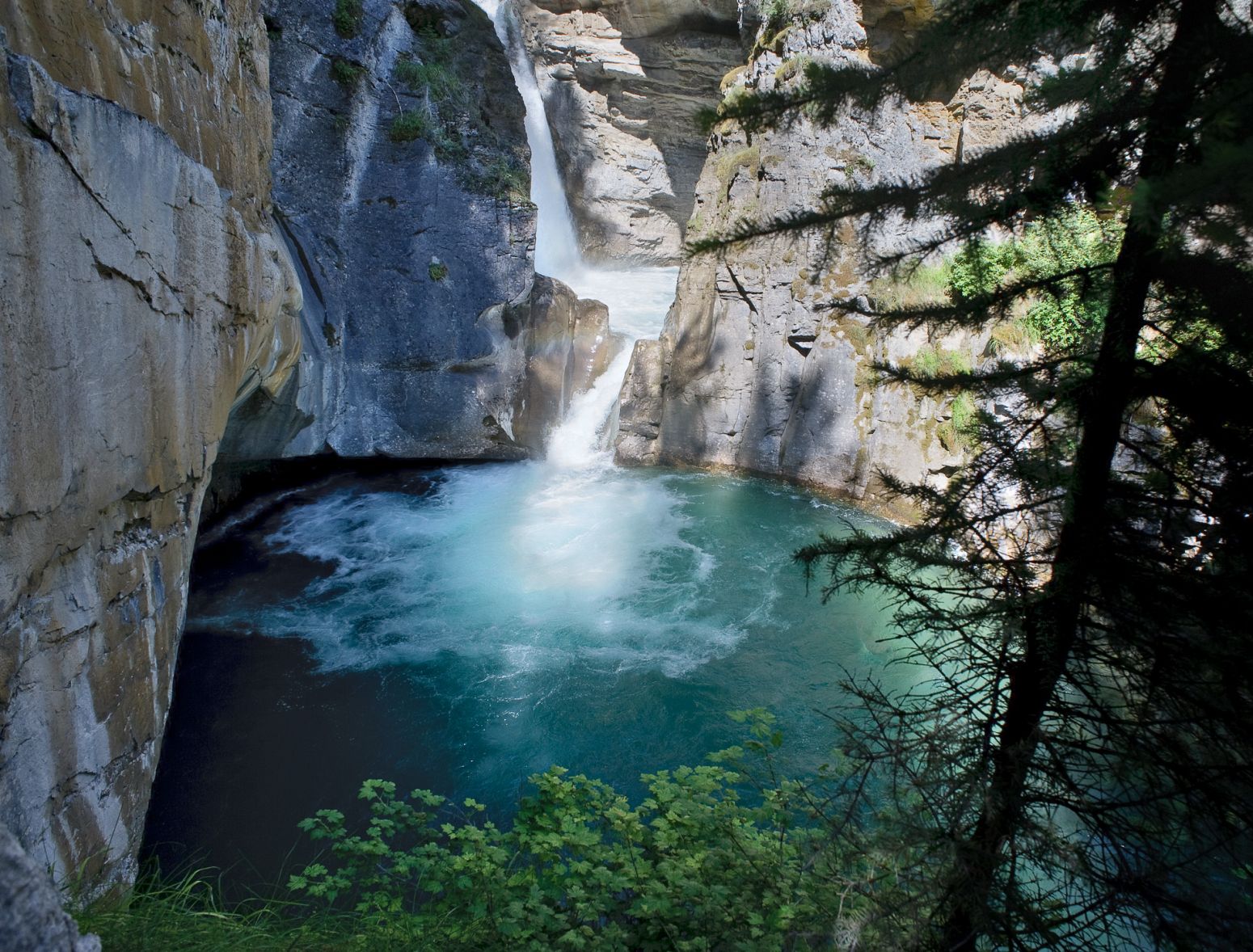 Johnston Canyon, Banff NP, Alberta, Canada