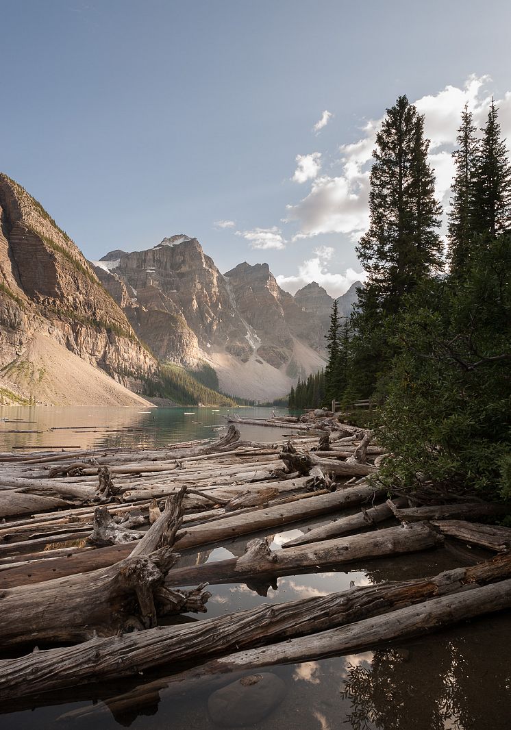 Moraine Lake, Banff NP, Alberta, Canada